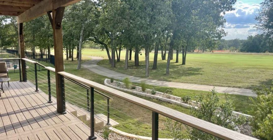 Central Texas guide to best deck materials and contractor