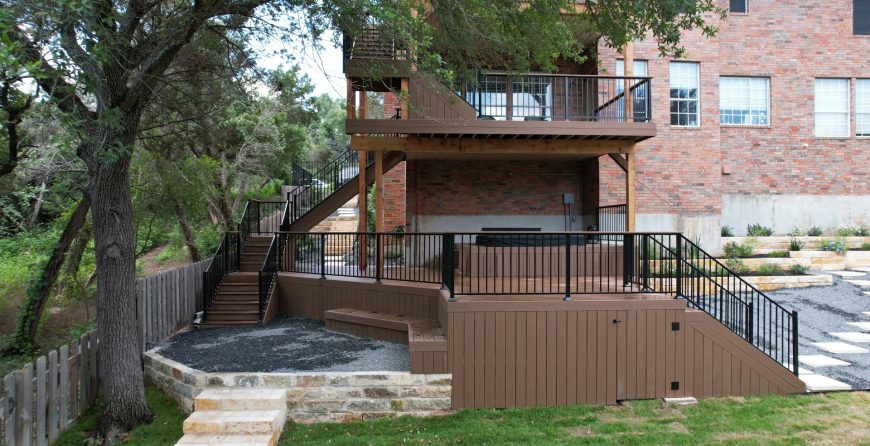 Central Texas guide to best deck materials and contractor